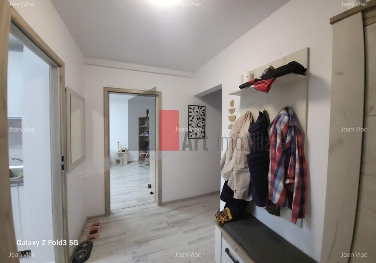 Apartament 3 camere decomandat Trapezului - 11