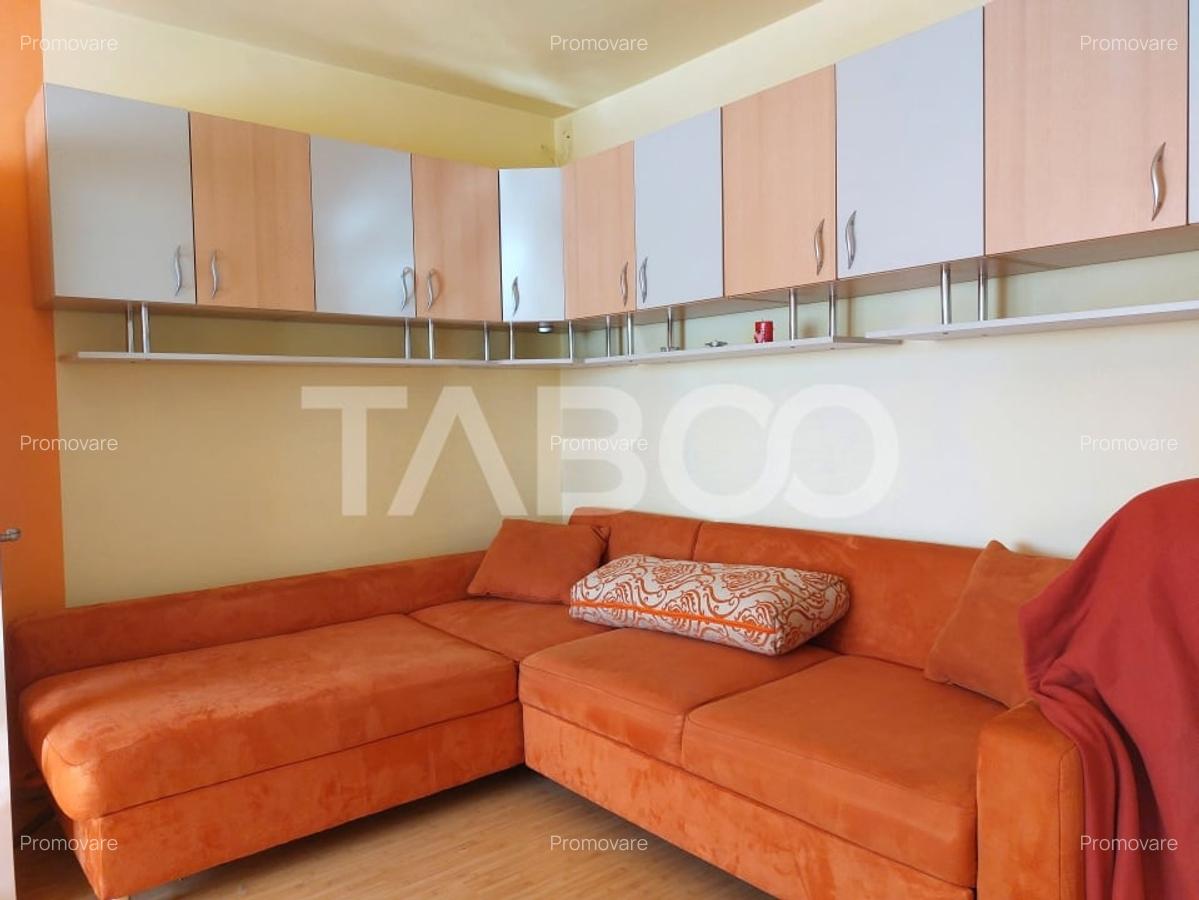 Apartament 50 mpu 2 camere etaj 3 pivnita Piata Noua Cisnadie - 4