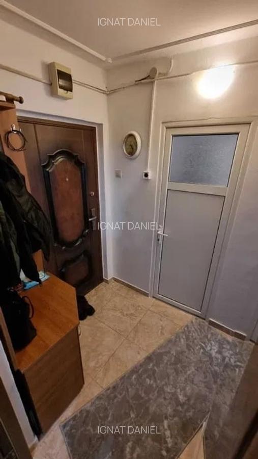 Apartament cu 1 camera, zona Baza 3 - 7
