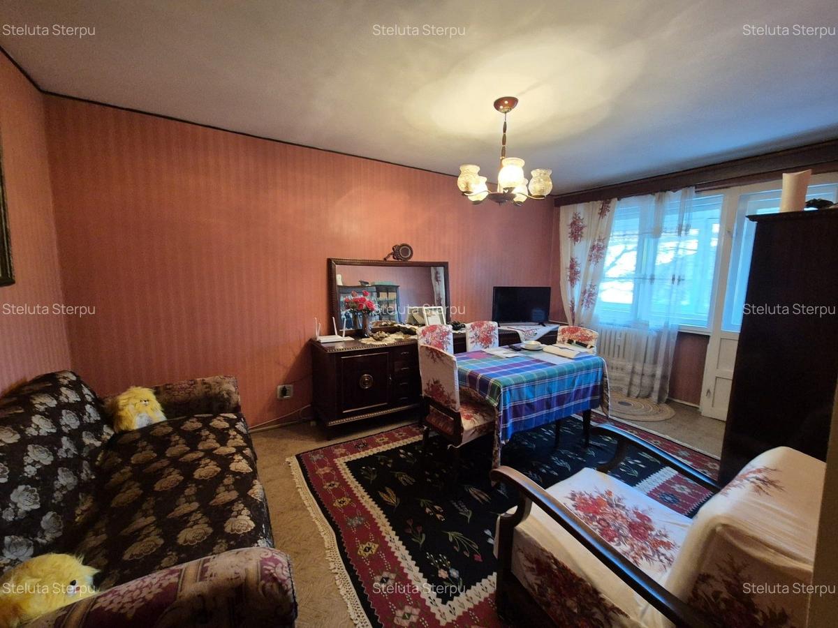 Apartament cu 3 camere decomandat în 1 Mai - 3