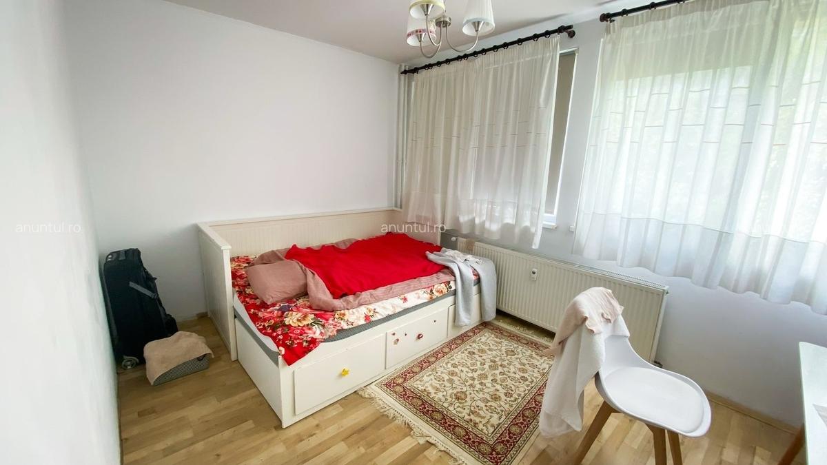 Baba Novac vizavi de Parc IOR - Campia Libertatii - 2 bai - 6