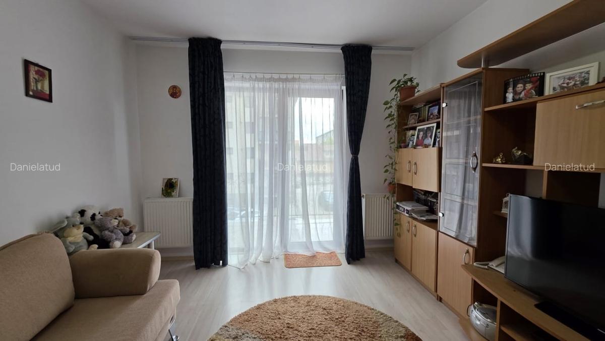 Vanzare garsoniera in Dobroiesti etajul 1/4 cu lift - 12