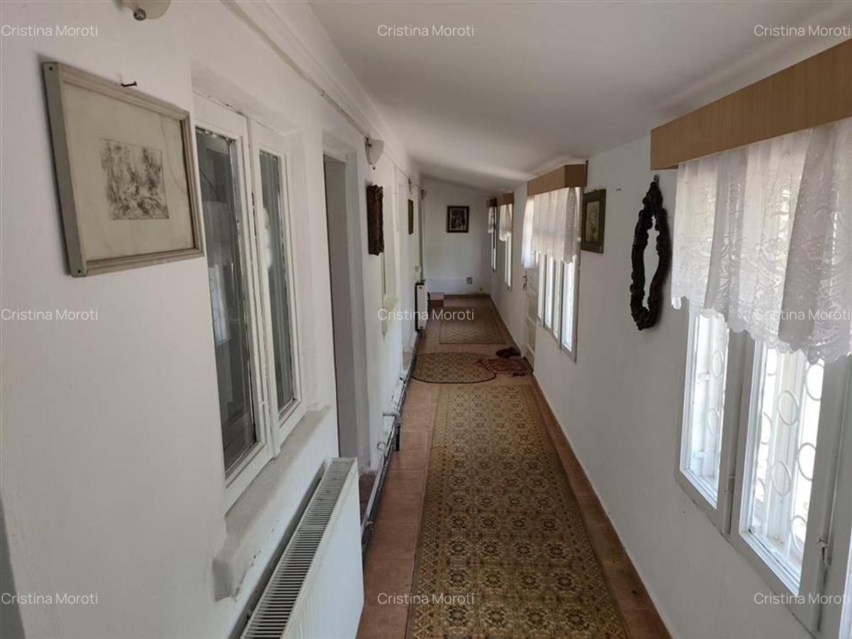 Proprietate spatioasa de vanzare in Gaesti, Dambovita - ideala pentru locuit sau - 16