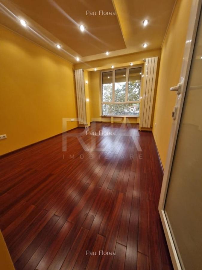 Apartament cu 3 camere la 13 minute de mers pe jos de metroul 1 Decembrie 1918 - 11