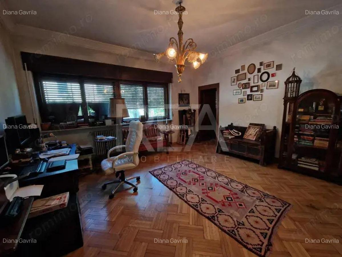 Apartament 190 mp, la parter - Bd Basarabia - 17
