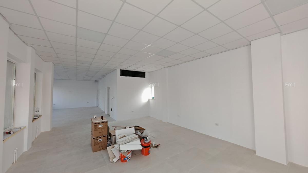 De închiriat – spațiu comercial, Str. Crinului - 7