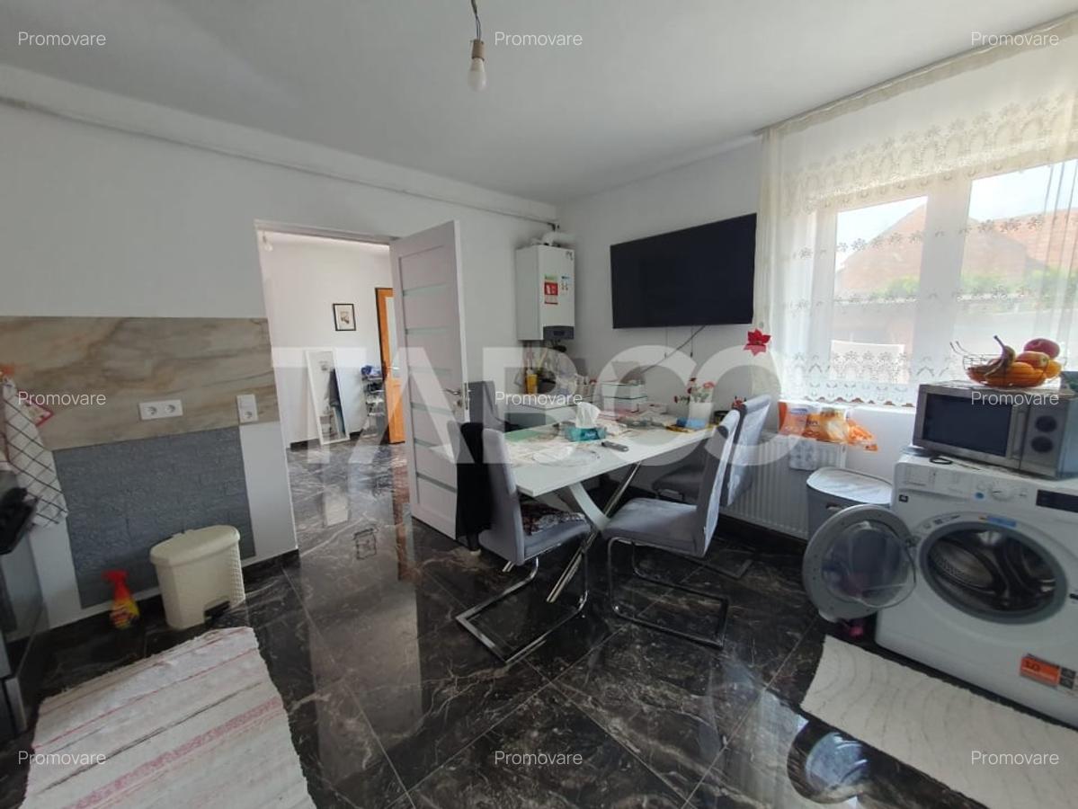 Casa 90 mpu 2 camere bucatarie baie debara zona Campului - 6