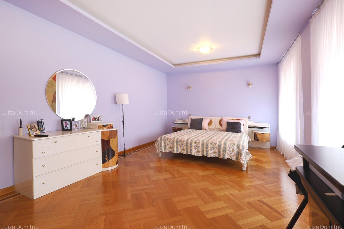 Parcul Carol, vilă impresionantă 700 mp și teren de 720 mp, Metrou 8 minute - 10