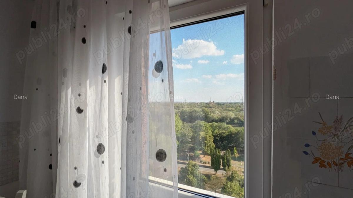 Inchiriez apartament cu doua camere decomandat in zona Polivalenta - 8