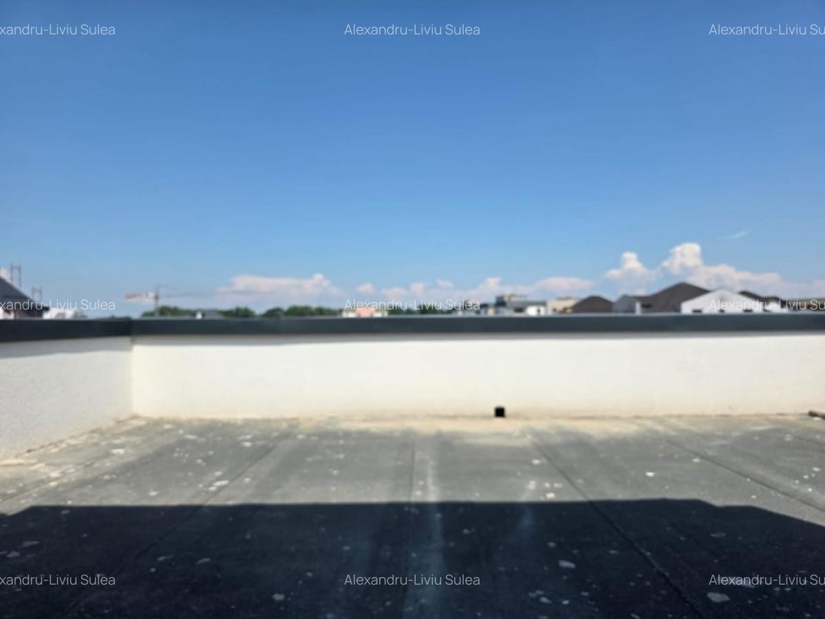 Apartament cu trei camere tip penthouse, zona Tractorul - 2