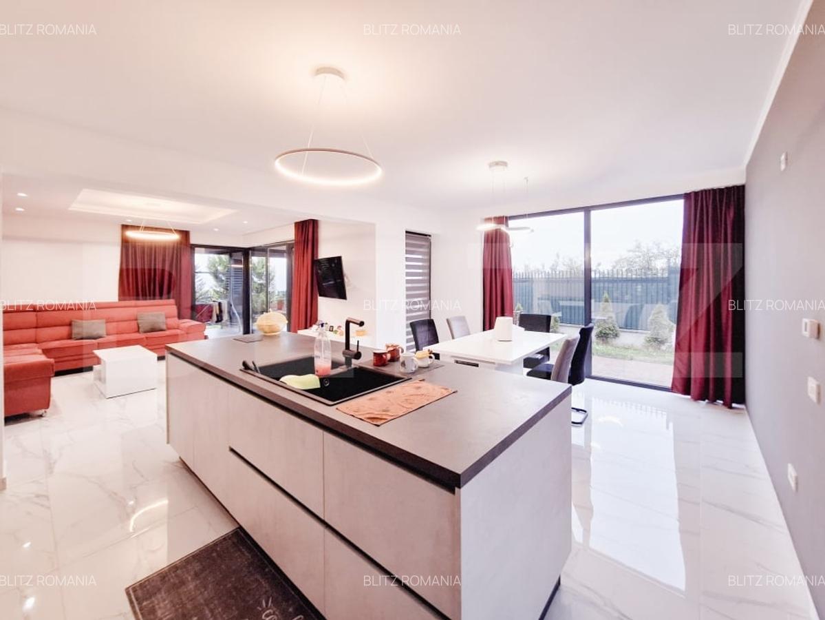 O locuinta de exceptie, unde confortul intalneste panorama orasului - 11