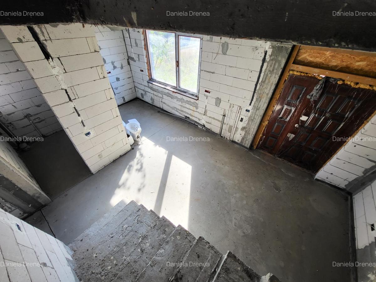 Vila Vanatori pret 86000 euro - 2