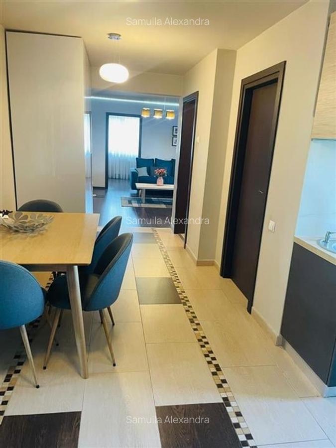 Apartament cu 3 camere decomandat în Decebal - 2
