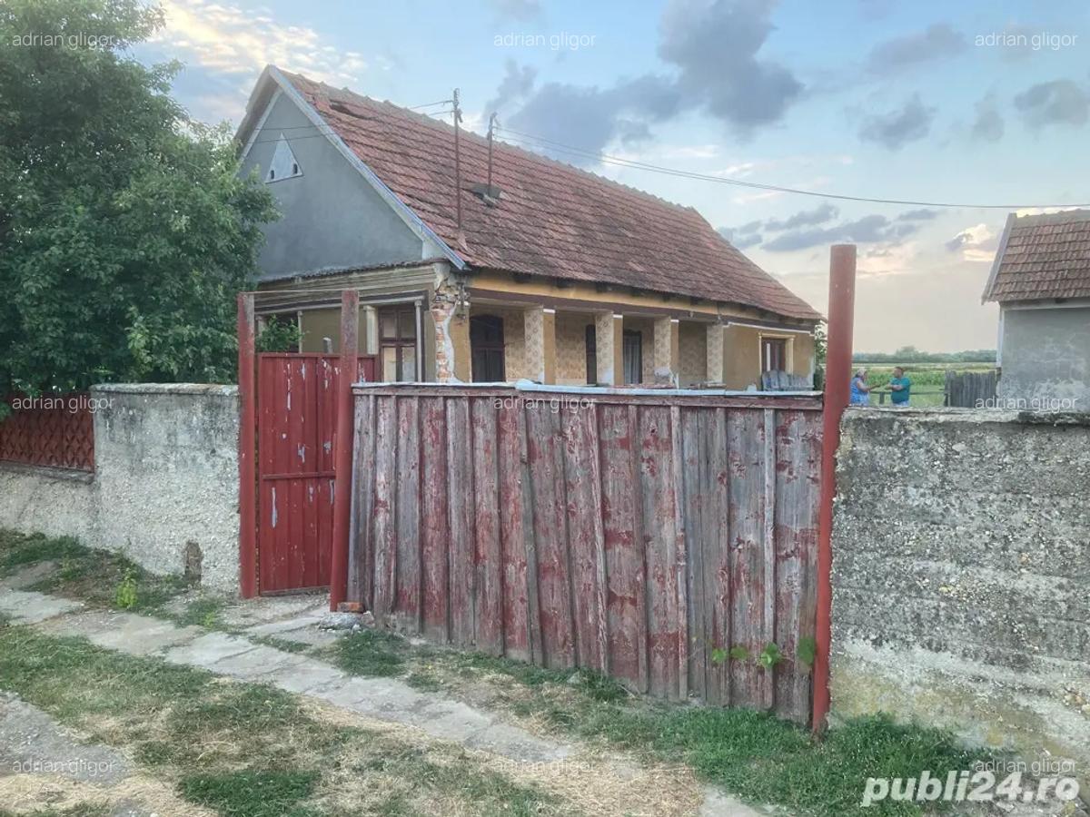 Vind Casa in localitatea Chislaz jud Bihor - 1
