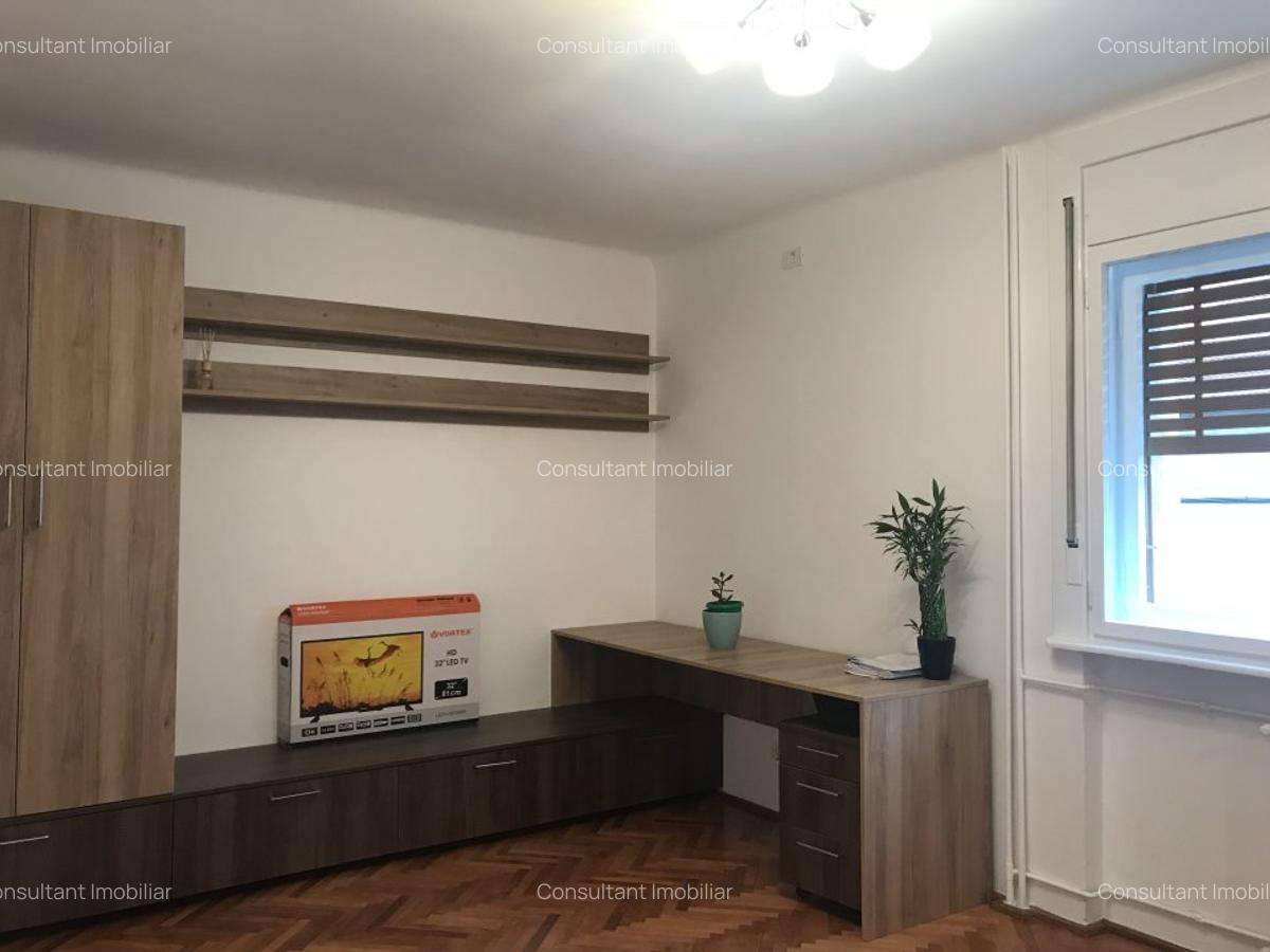 Închiriez ap o cameraPiata 700, 400 euro - 3