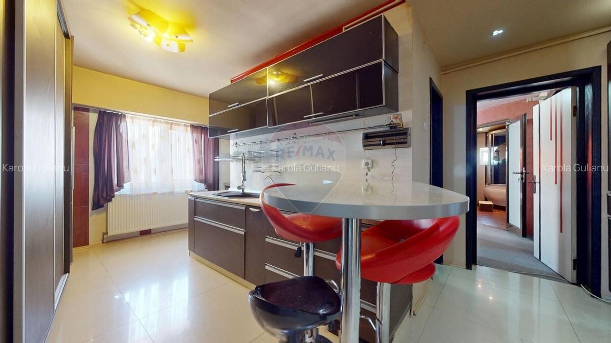 Apartament spatios si modern de vanzare pe Bulevardul Vlahuta, Brasov - 1