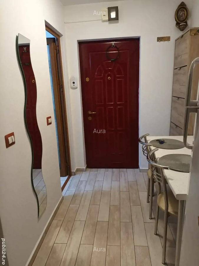 Inchiriez garsoniera - 2