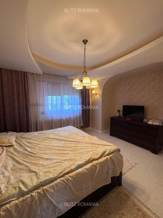 Casa individuala, teren 2500mp, Siret - 13