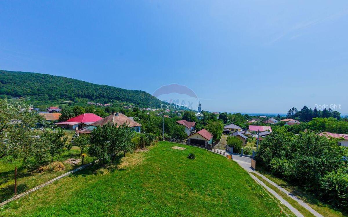 Vila de vanzare cu priveli?te superba Cicarlau - 10
