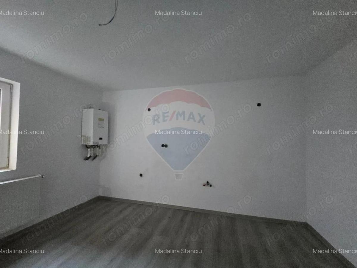 Apartament cu 4 camere de vanzare COMISION 0% - 4