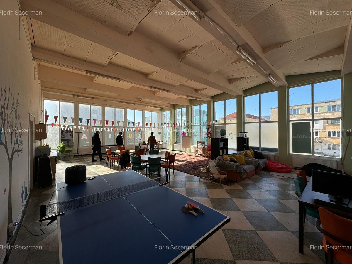 Mega spațiu comercial de vănzare/închiriere în Codlea - 11