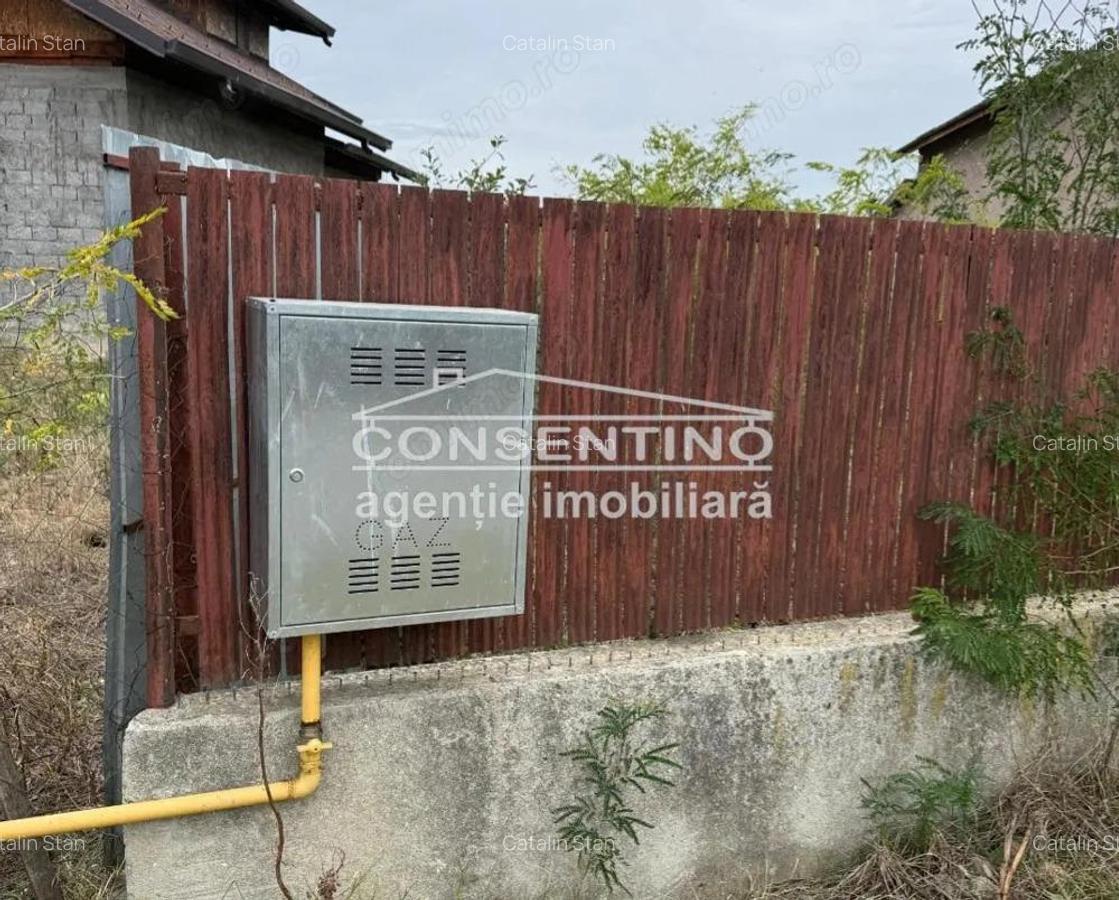 Se vinde imobil la 15 km de oras , in sat Bentu - 4