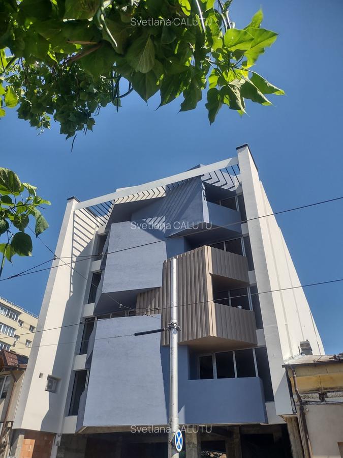 Apartament cu 3 camere semidecomandat în Moșilor - 9
