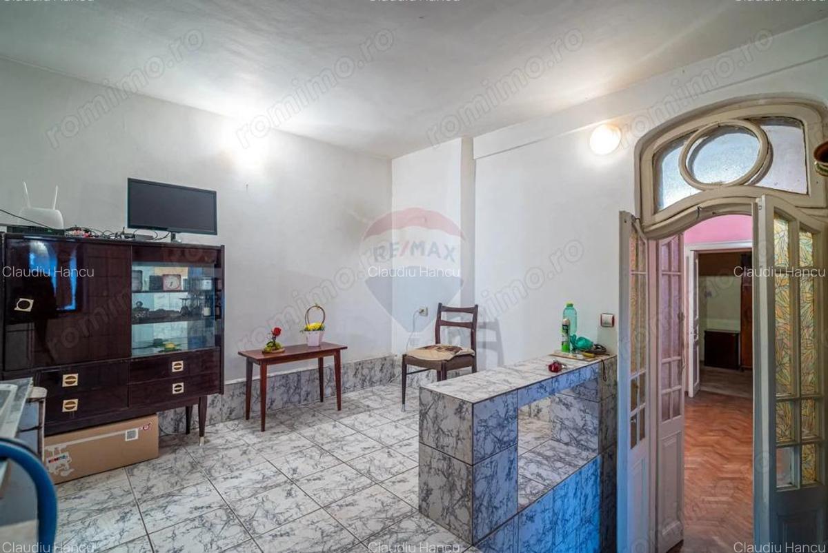 Casa ultracentrala cu 2 camere de vanzare in Ploiesti - 3