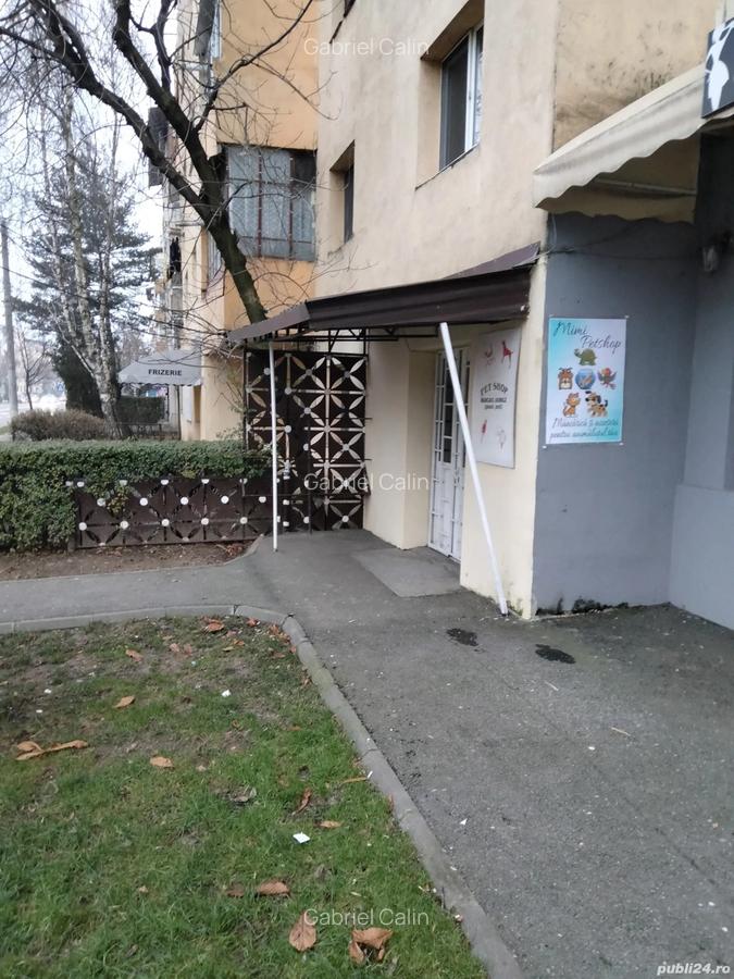 Inchiriez spatiu vand in Targoviste langa Catedrala sup 16 m fosta cafenea - 2