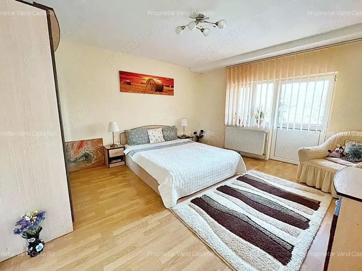 Vila P+2 cu 4 Apartamente / Spa?iu Comercial PROPRIETAR - 16