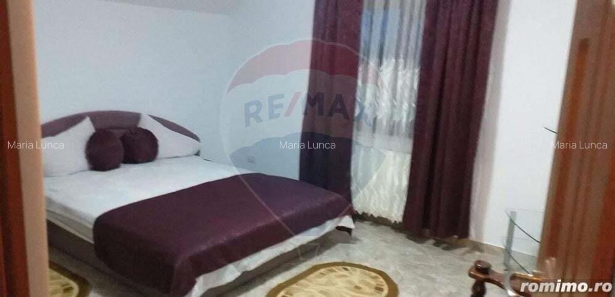 Casa / Vila cu 6 camere de vanzare - 13