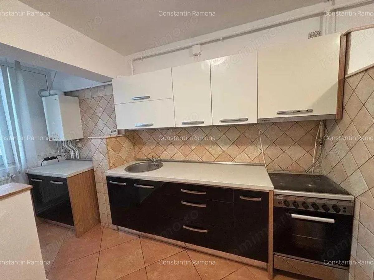 Dambu Pietros - Inchiriere apartament 3 camere - B-dul. 1848 - 1