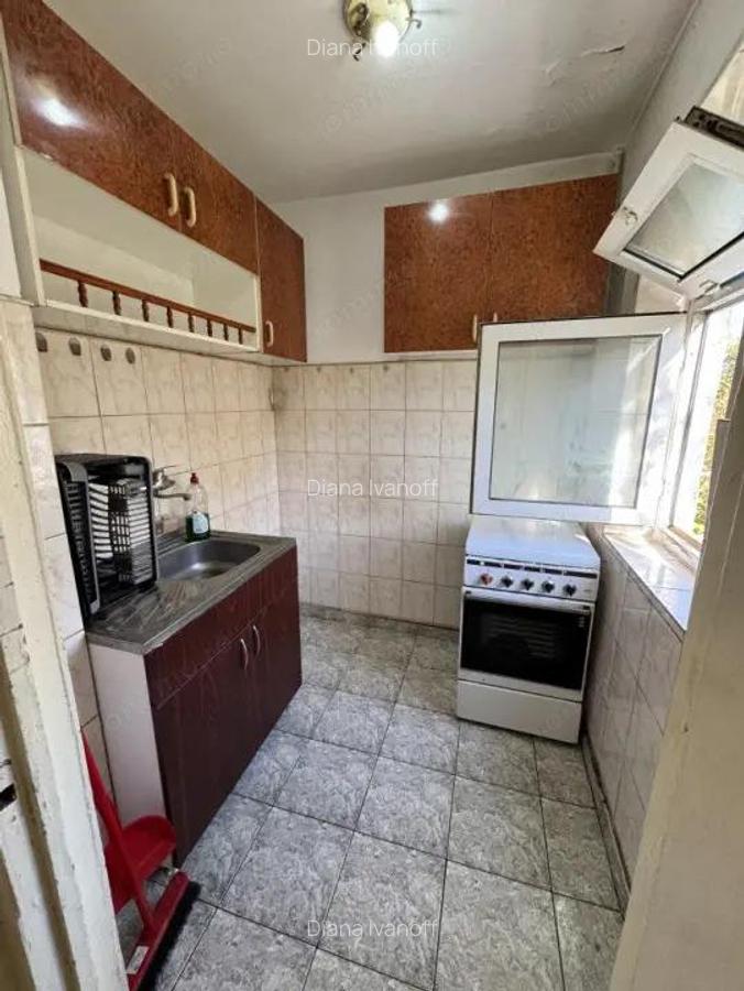 Apartament 2 camere, cf 3, etaj 3/4, zona Vest - 1