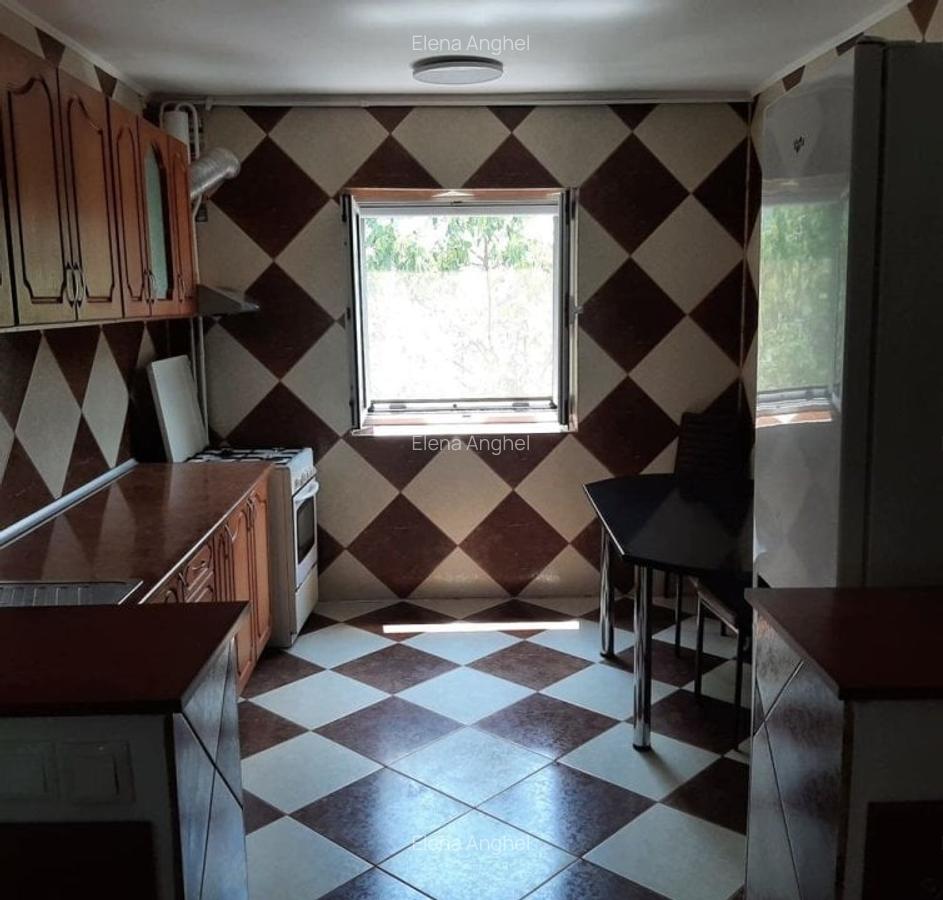 Apartament cu 3 camere decomandat în Apărătorii Patriei - 7
