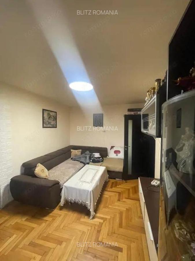 Apartament cu 3 camere, foarte spa?ios ?i bine compartimentat, avand 60 mp utili - 5