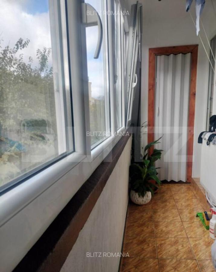 De vanzare Apartament 2 camere spa?ios ?i complet ren - 8 De vanzare Apartament 2 camere spa?ios ?i complet ren - 8