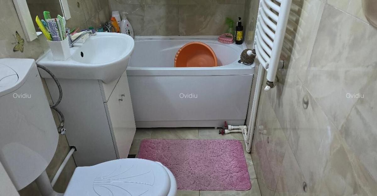 Vand apartament cu 2 camere decomandat in Deva, zona Salcamilor, et 1 - 9