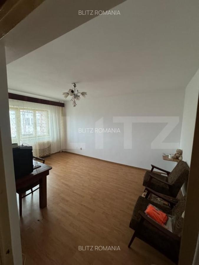 Apartament 3 camere, decomandat, 66 mp - Deva, Decebal - 1
