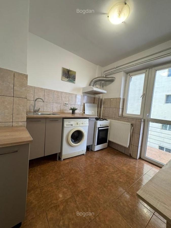 Decomandată, Craiovița, liberă, spațioasă, zonă bună - 6