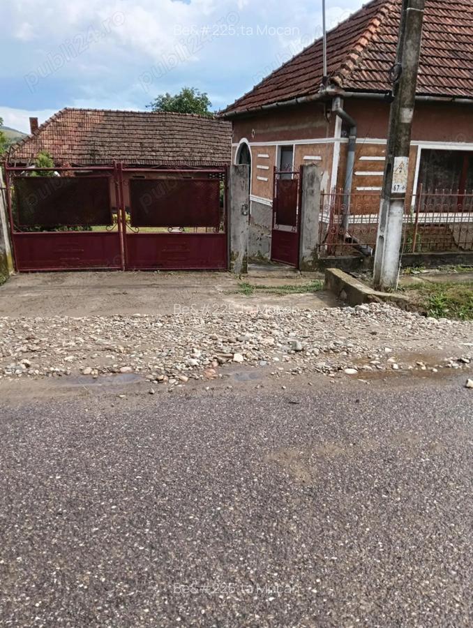 Vand Casa situat in Uleacu ?imleului - 2