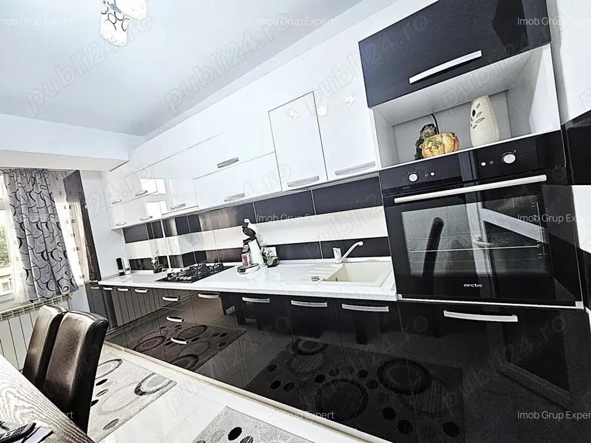 Apartament de vanzare in Galati, Micro 40 - 2 camere, 50 mp - 2