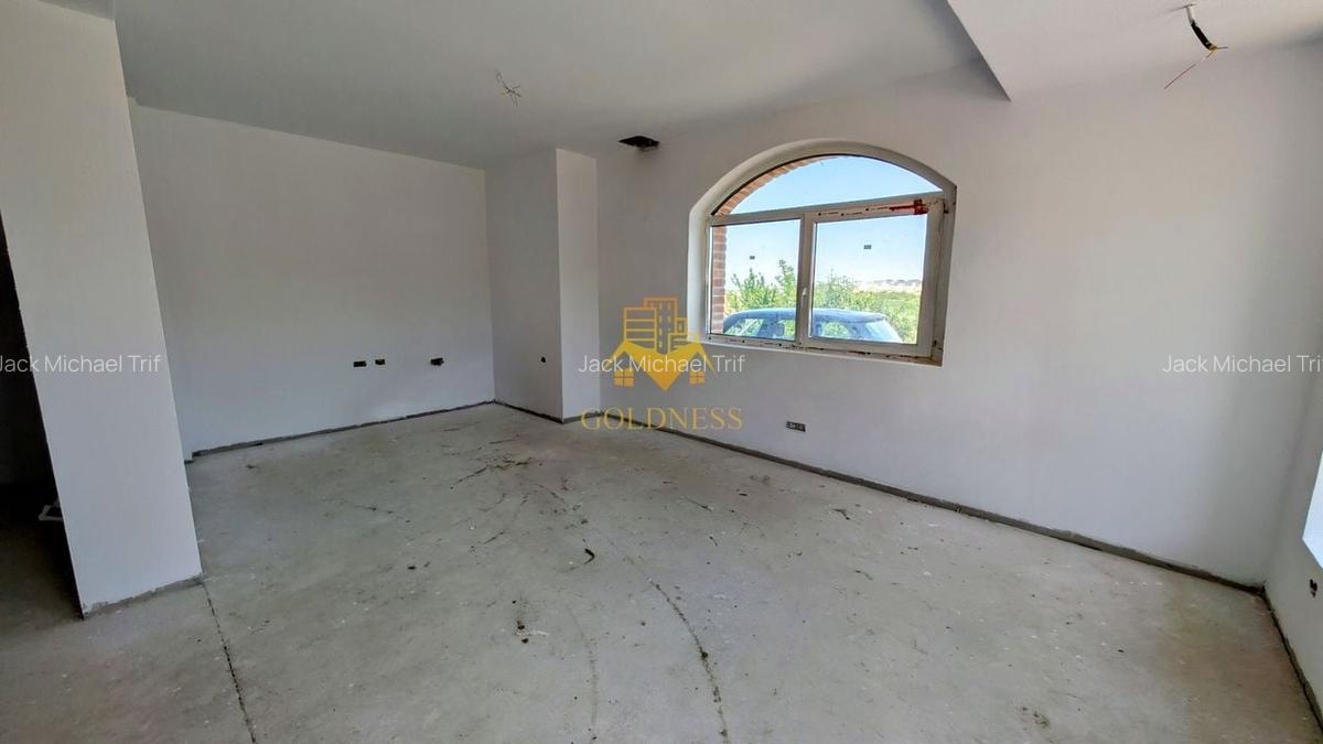 Vila, 4 Camere, Dezmir, Constructie Noua, 450 mp, 4 Bai, 2 Parcari - 2