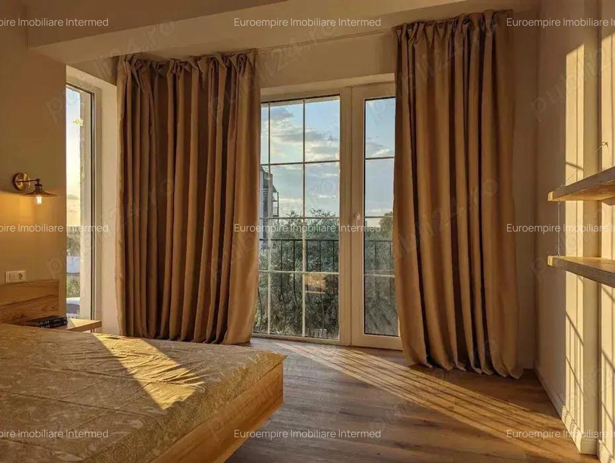 Vila de inchiriat P+1E+M in Mamaia-Sat - 13