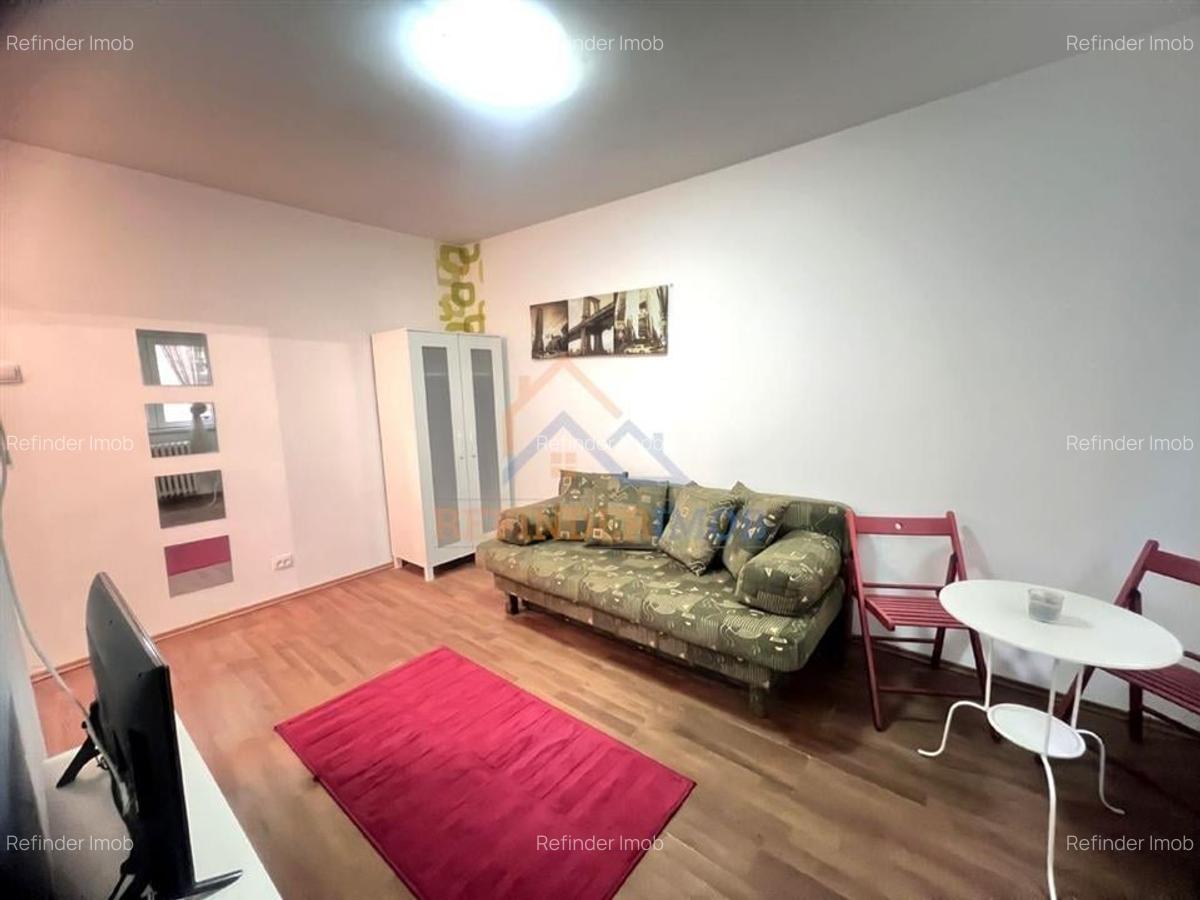 Vanzare garsoniera renovata Unirii - Piata Alba Iulia - 1