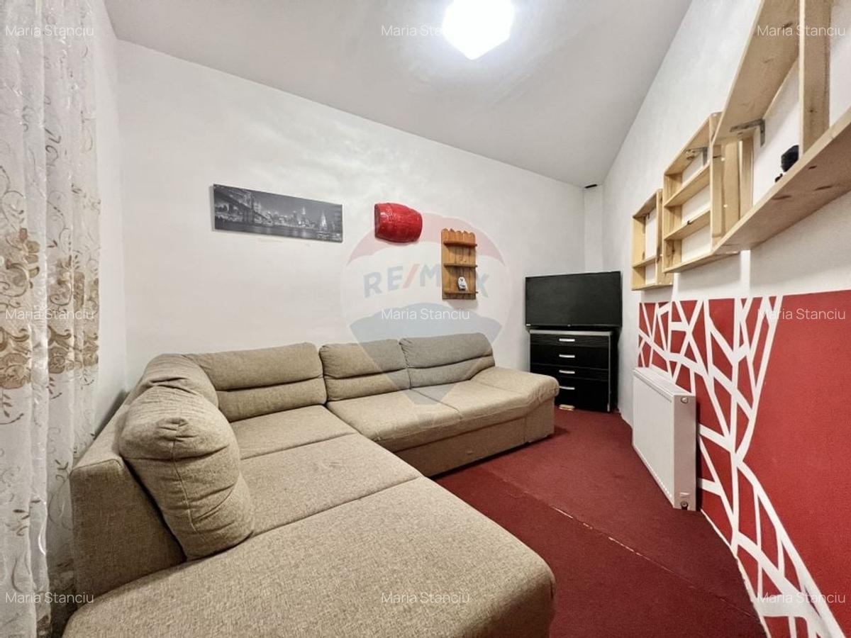 Parter de casa + teren, Badea Cartan nr. 52/ STEFAN CEL MARE - 22