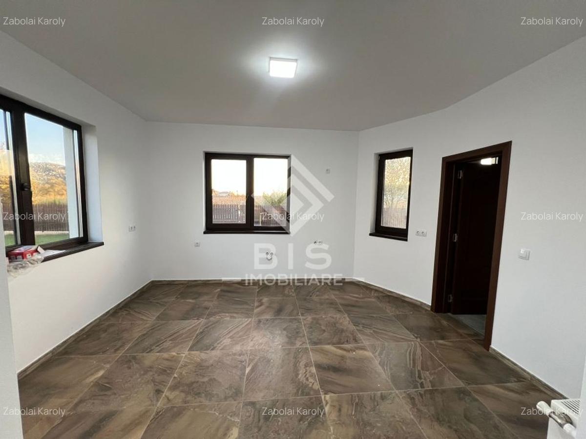 Case moderne de vânzare – 143 mp utili, teren 7 ari | Zona Unirea - 17