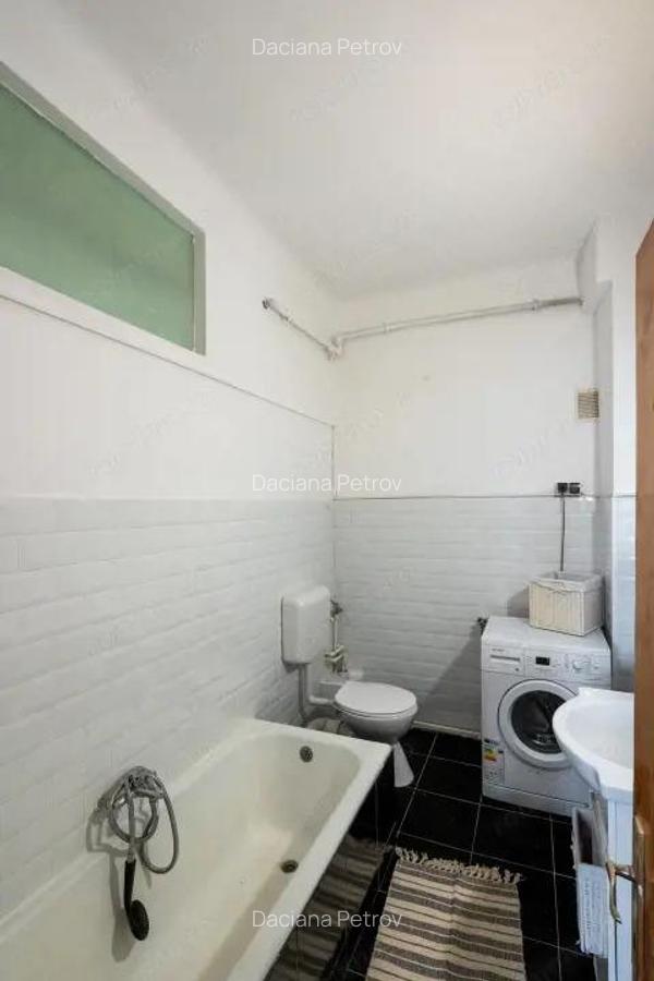 Cuibul din centru - 7