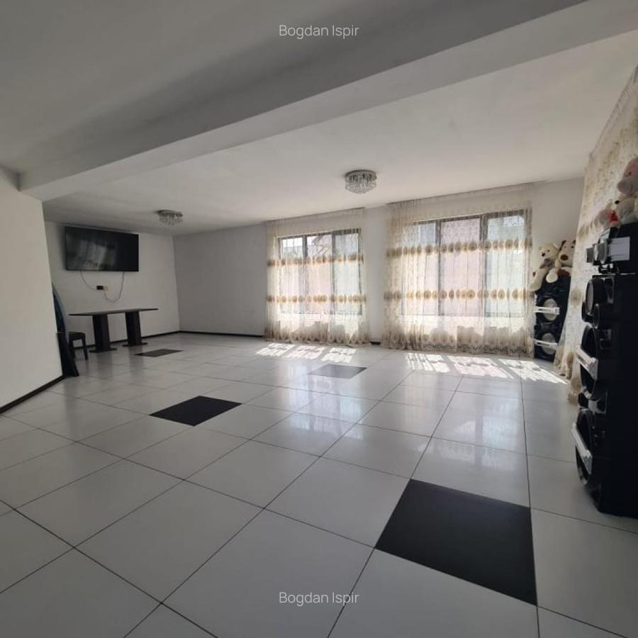 Casă cu 7 camere în Pantelimon - 3