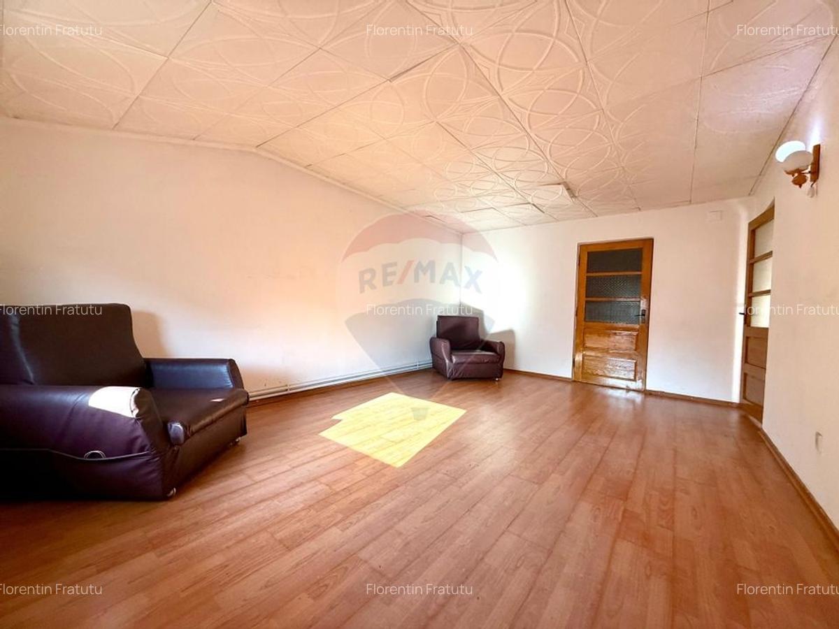 Vila de vanzare cu 16 camere  in zona Coiciu- Constanta - 12