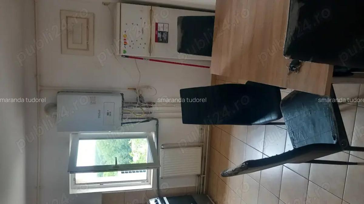 Inchiriez ap.2 camere - 3